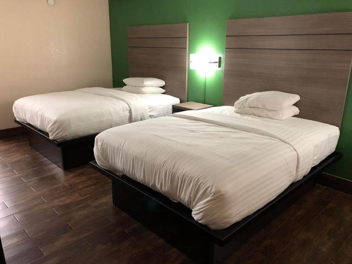 Travelers Inn And Suites Wharton מראה חיצוני תמונה
